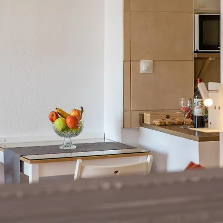 Sunset View Apartment *